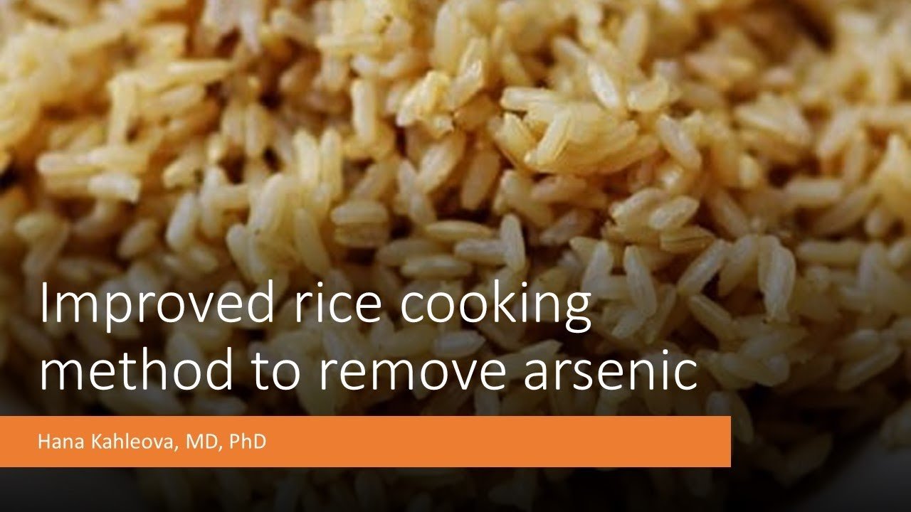 Jak se při vaření rýže zbavit nadbytečného arsenu?